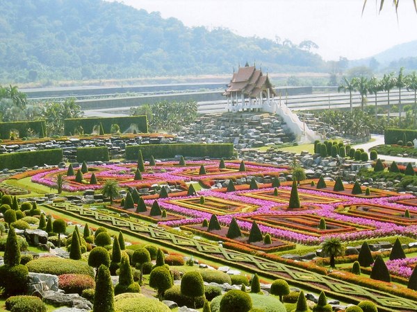 Тропический парк Нонг Нуч в Таиланде